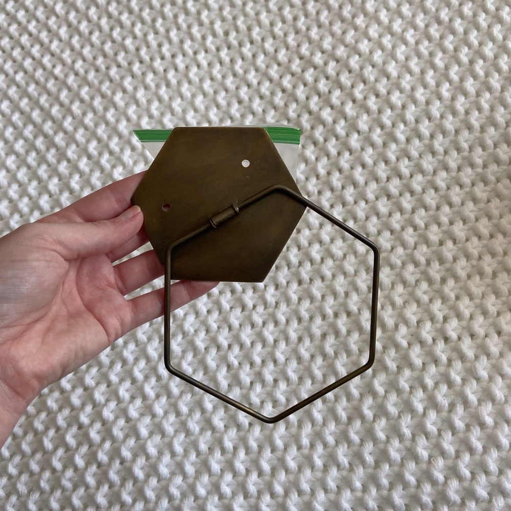 Bronze Hexagon Towel Hanger